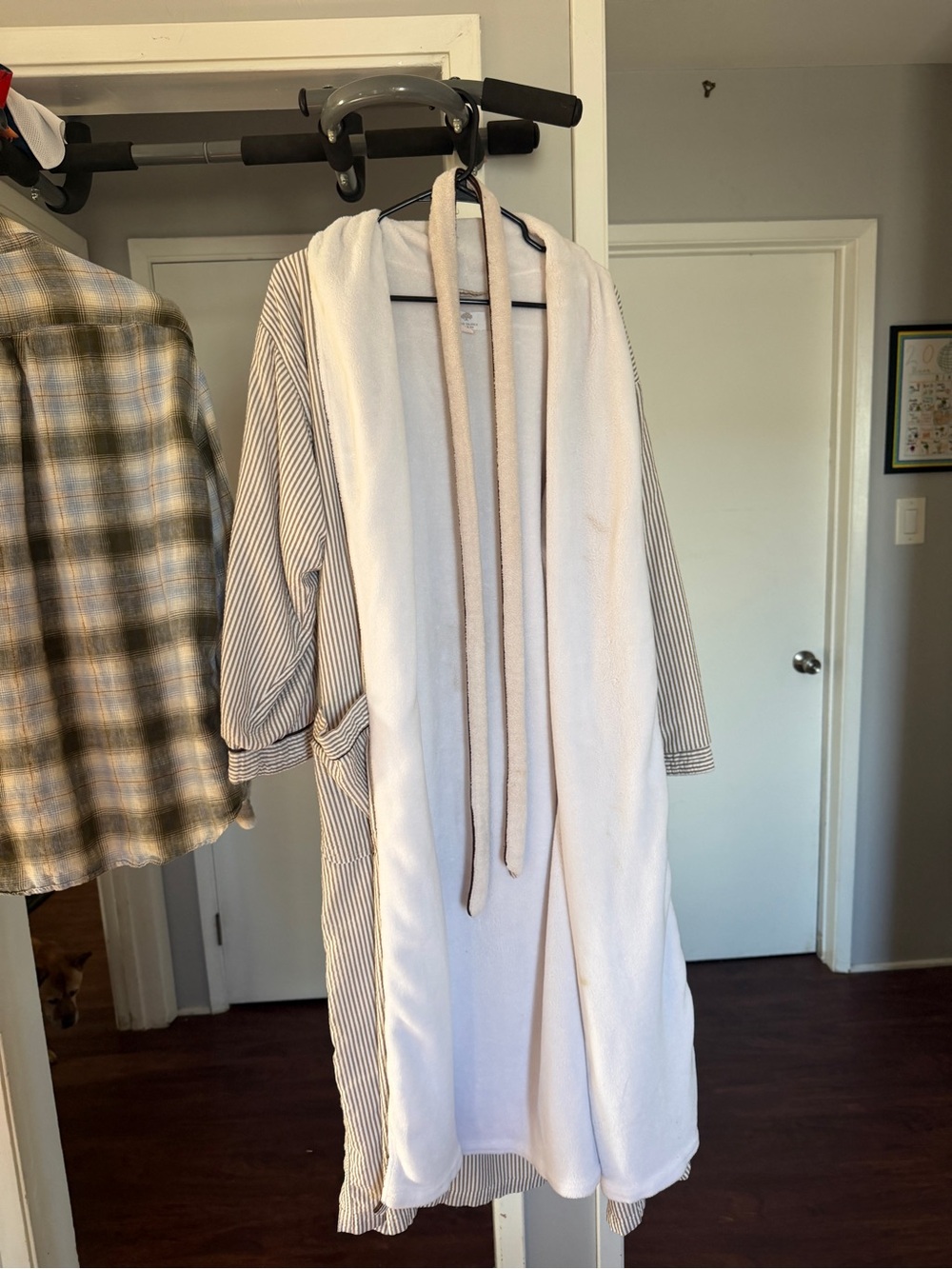 Rancho Valencia Spa Striped Robe Coat with White Collar Trim